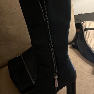 Michael Kors leather boots size 7,heel 3.5 inch